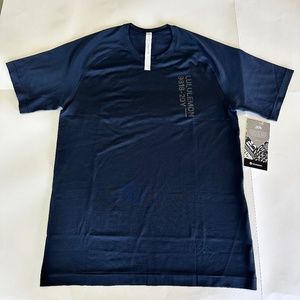 lululemon Men’s Metal Vent Short Sleeve / Medium - NWT - Color Code NUNY/NUNY